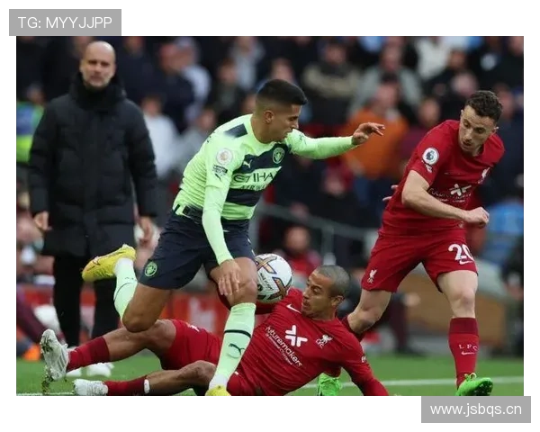 阿尔瓦雷斯与努涅斯：效率与冲击力的双模型对比